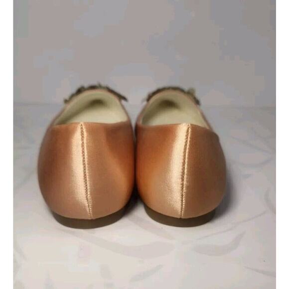 MACKIN J Pointy Toe Satin Sequin Flower Decor Ballet Flats Special Occasion 7.5‎ - Picture 5 of 9